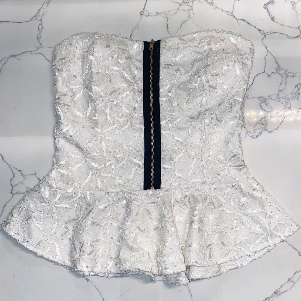 Sleeveless Women’s Top